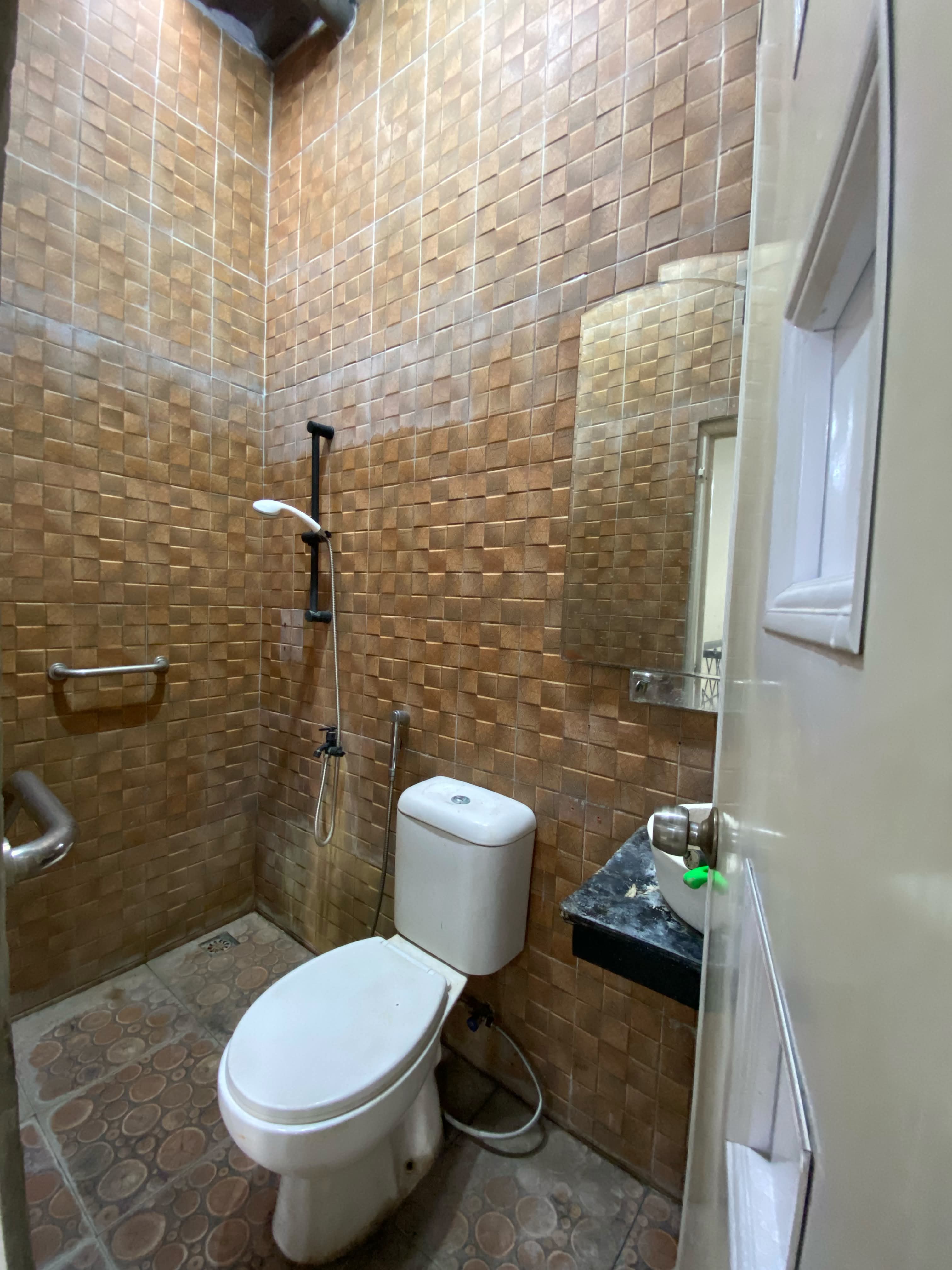 Kamar mandi utama